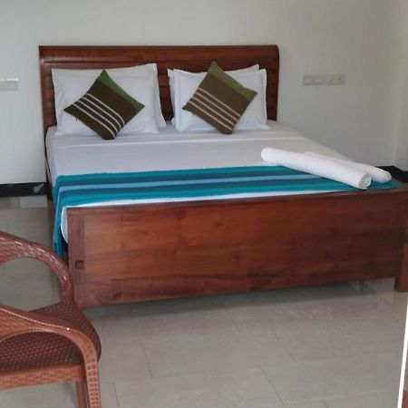 Pick & Go White House Bed and Breakfast Νεγκόμπο Εξωτερικό φωτογραφία