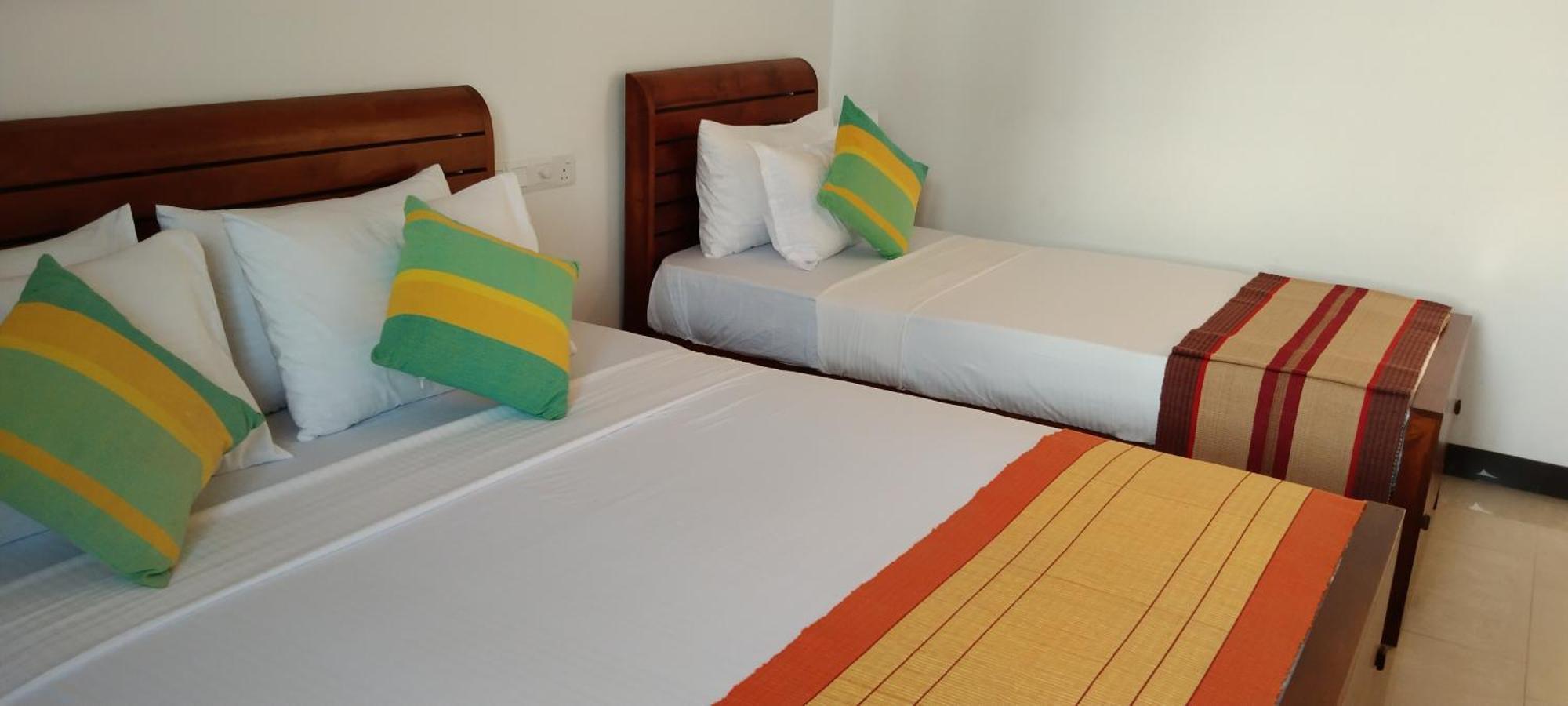 Pick & Go White House Bed and Breakfast Νεγκόμπο Εξωτερικό φωτογραφία
