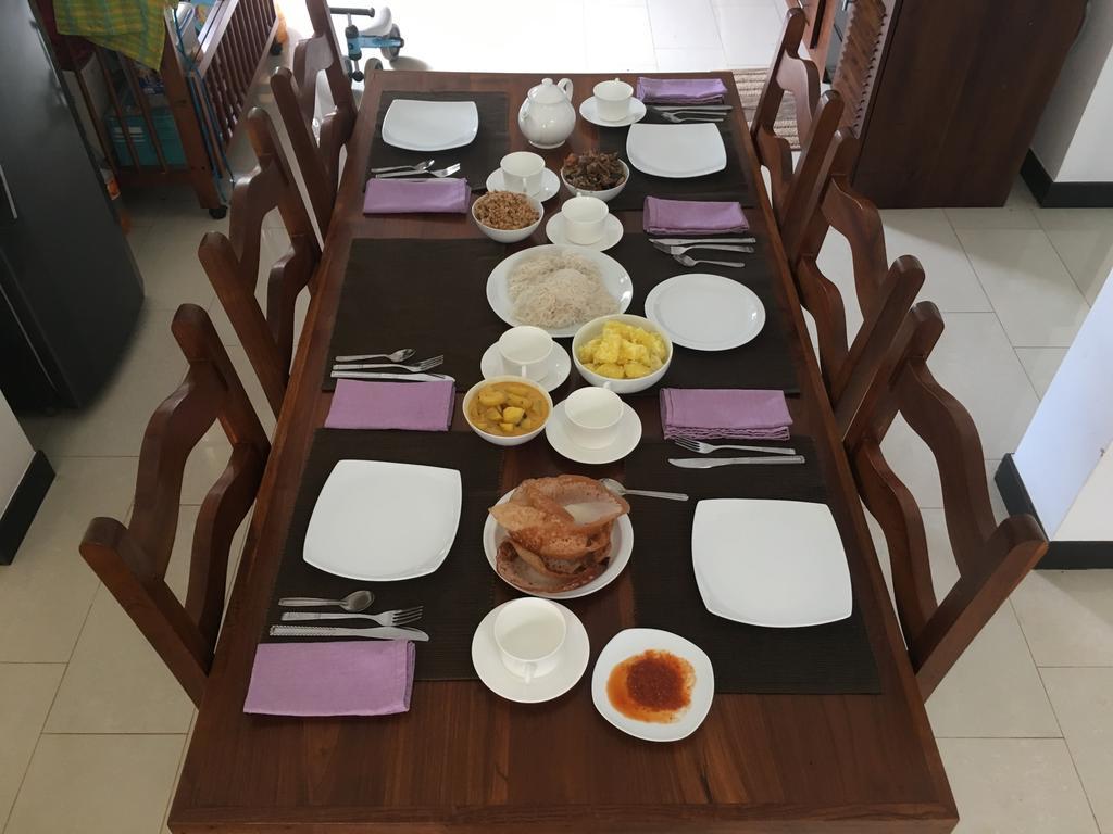 Pick & Go White House Bed and Breakfast Νεγκόμπο Εξωτερικό φωτογραφία