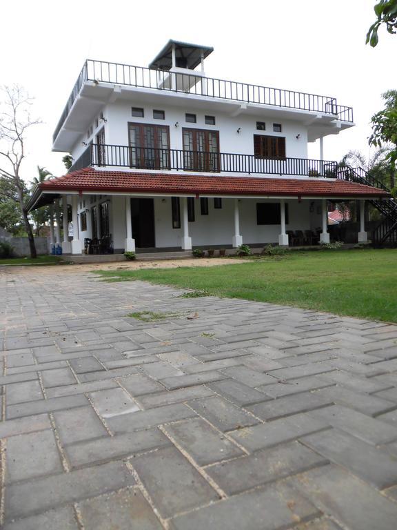 Pick & Go White House Bed and Breakfast Νεγκόμπο Εξωτερικό φωτογραφία