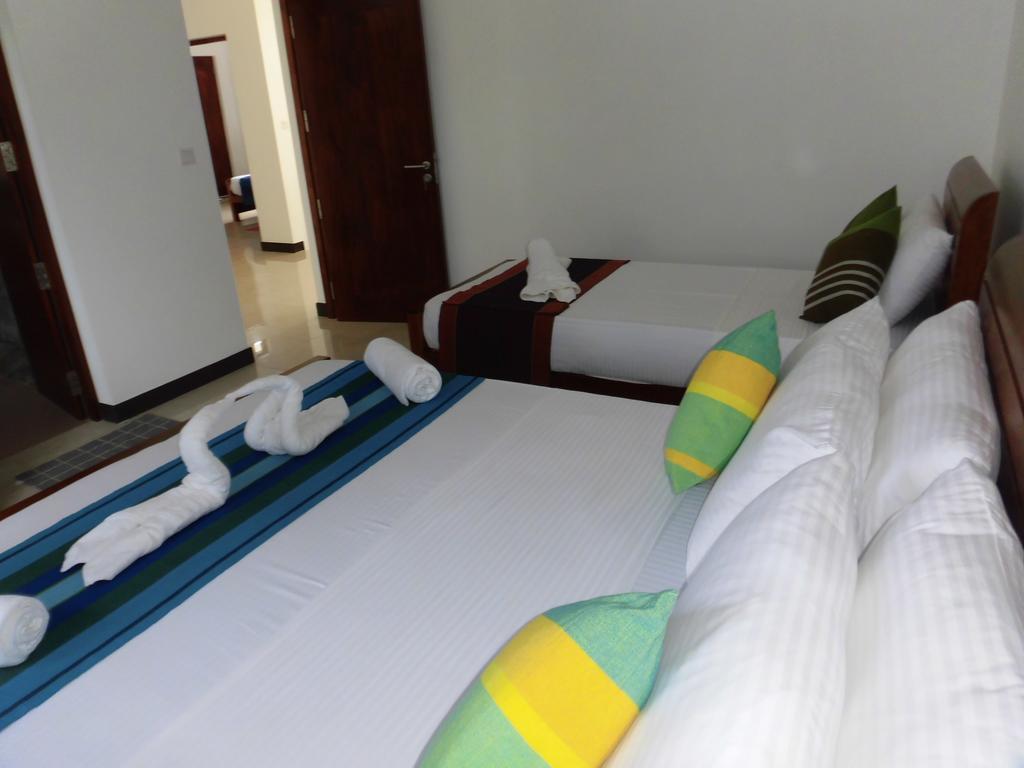 Pick & Go White House Bed and Breakfast Νεγκόμπο Εξωτερικό φωτογραφία
