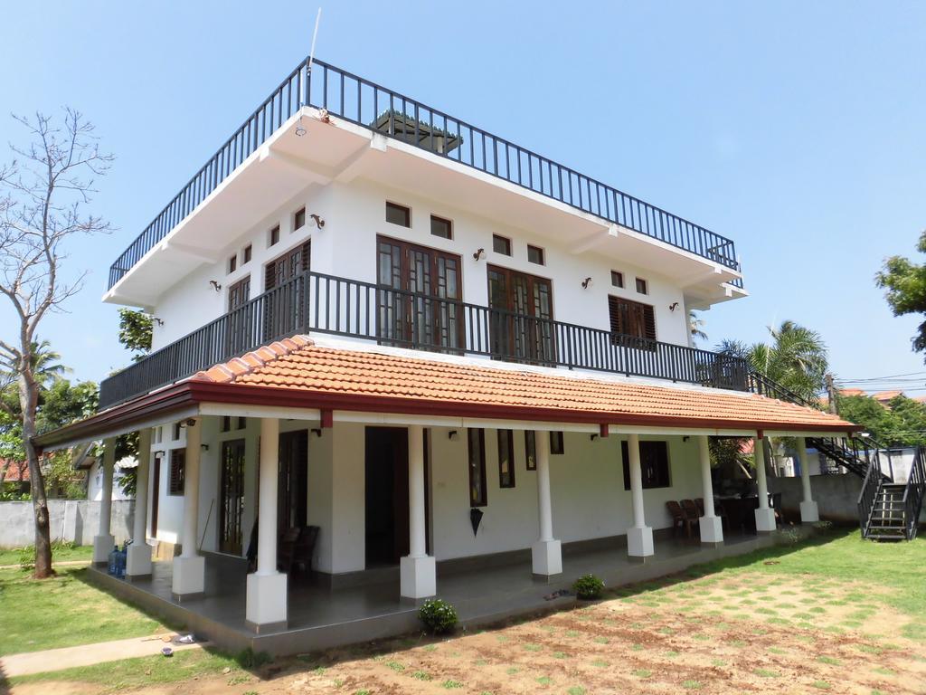 Pick & Go White House Bed and Breakfast Νεγκόμπο Εξωτερικό φωτογραφία