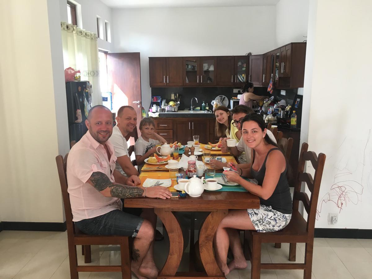Pick & Go White House Bed and Breakfast Νεγκόμπο Εξωτερικό φωτογραφία