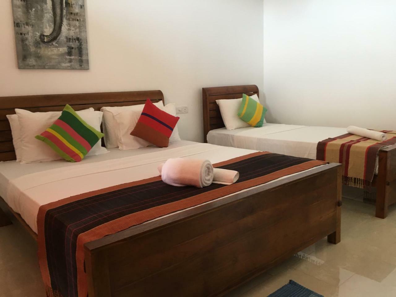 Pick & Go White House Bed and Breakfast Νεγκόμπο Εξωτερικό φωτογραφία
