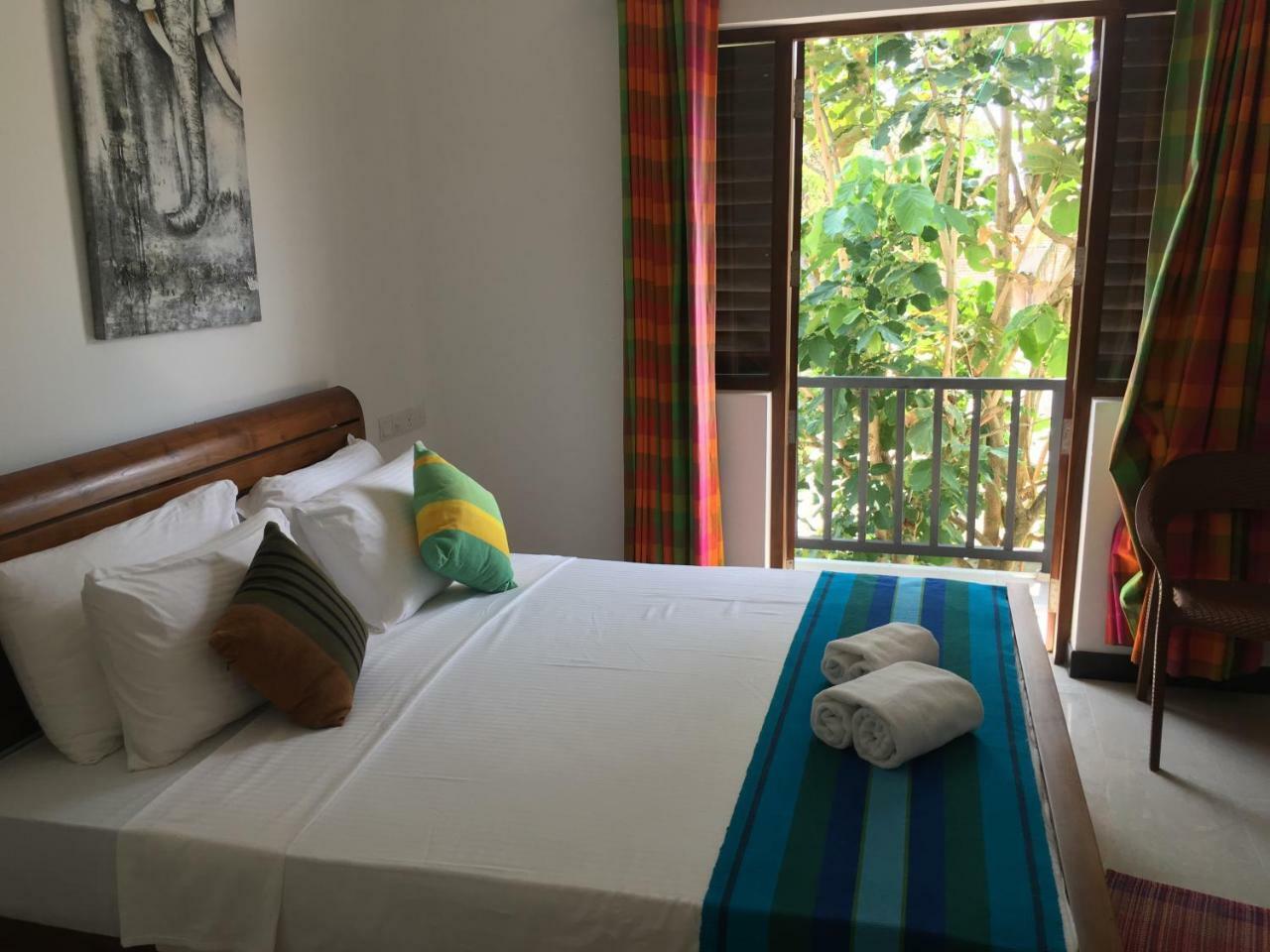 Pick & Go White House Bed and Breakfast Νεγκόμπο Εξωτερικό φωτογραφία